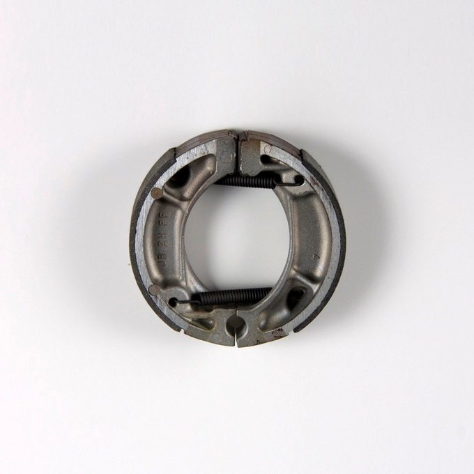 Тормозные колодки для скутера Honda 06430-KVZ-630 Тормозные колодки для скутера Honda 06430-KVZ-630