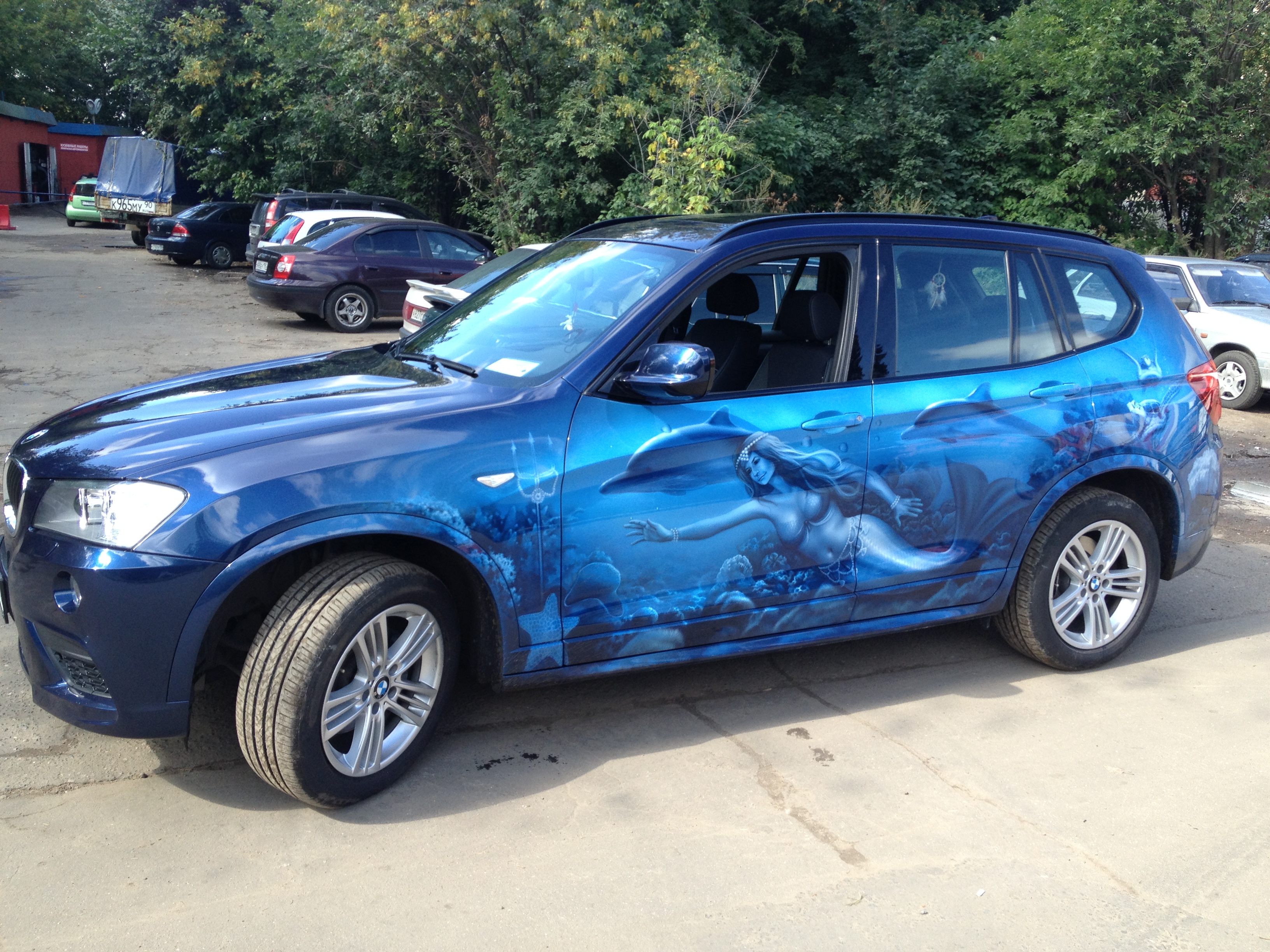 Аэрография BMW X3  Аэрография BMW X3