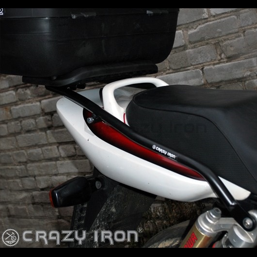 Крепление центрального кофра Crazy Iron для Honda CB1300SF 1998-2002 Крепление центрального кофра Crazy Iron для Honda CB1300SF 1998-2002