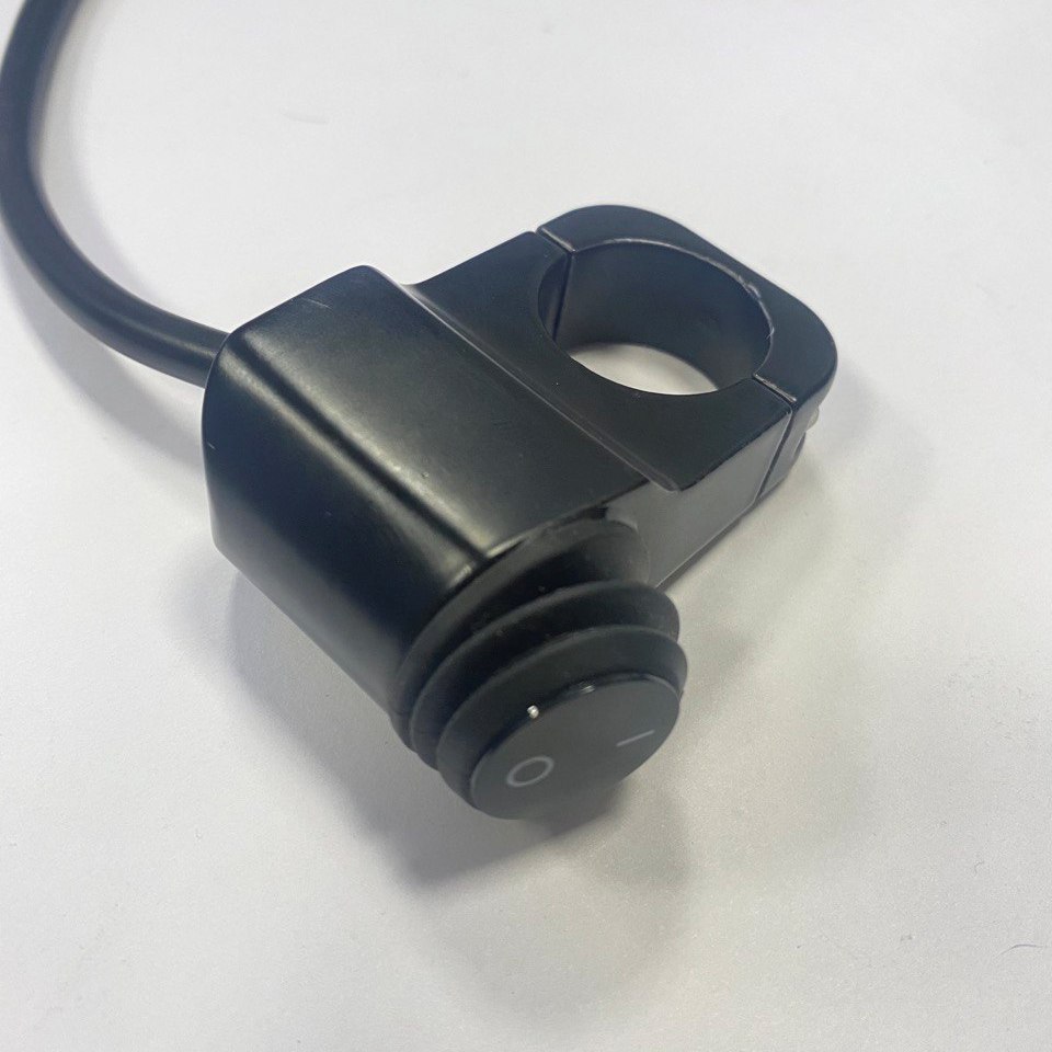 Кнопка 22мм на руль (для установки ПТФ; дополнительного оборудования)