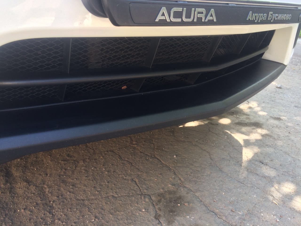 Сетка в бампер для защиты радиатора (R15,100x25 Black)  Сетка в бампер для защиты радиатора (R15,100x25 Black)