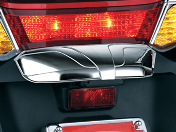 Хромированная накладка на рамку номерного знака (1 шт.) для Honda GL1800  3245 Хромированная накладка на рамку номерного знака (1 шт.) для Honda GL1800  3245