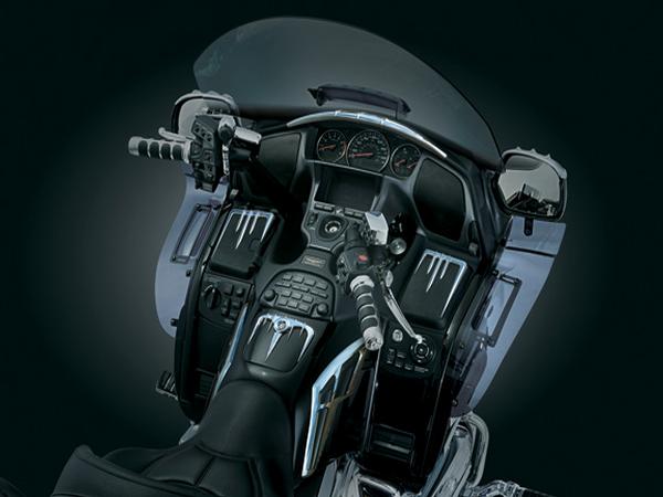 Хромированные накладки на переднии бардачки (пара) для Honda GL1800 Gold Wing 3736 Хромированные накладки на переднии бардачки (пара) для Honda GL1800 Gold Wing 3736