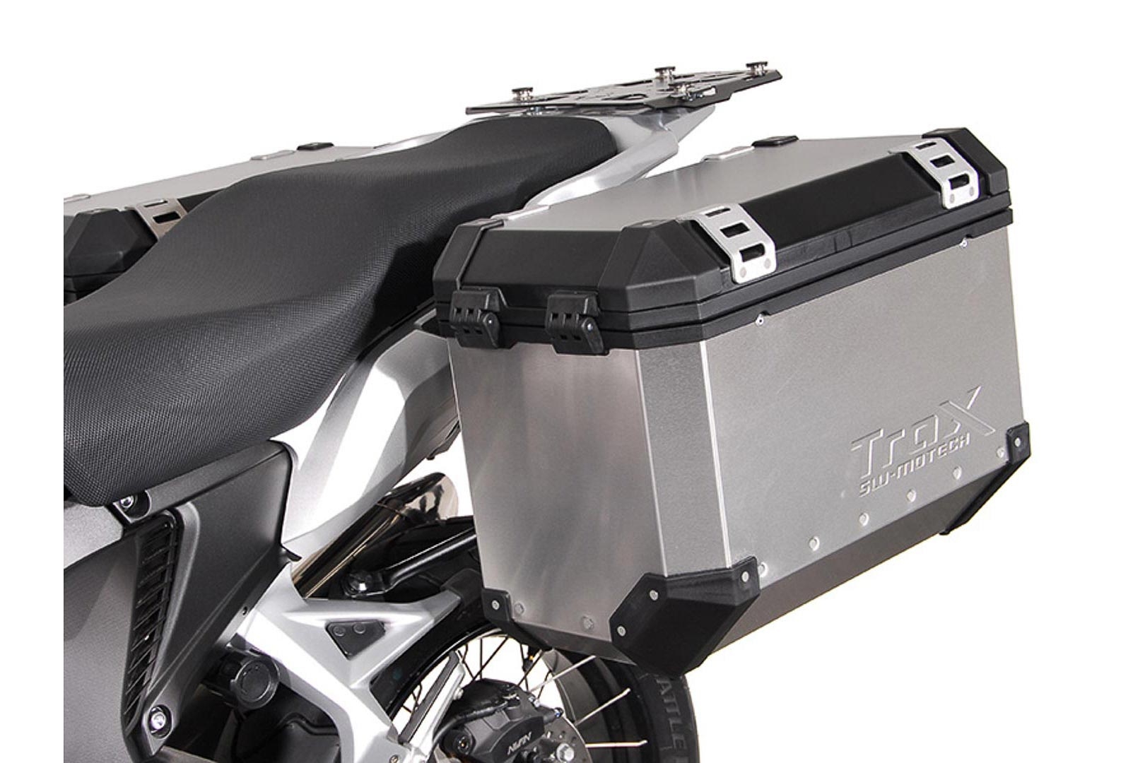 Комплект боковых алюминиевых серебристых кофров 45 л. и креплений SW-MOTECH для Honda VFR 1200 X Crosstourer Комплект боковых алюминиевых серебристых кофров 45 л. и креплений SW-MOTECH для Honda VFR 1200 X Crosstourer