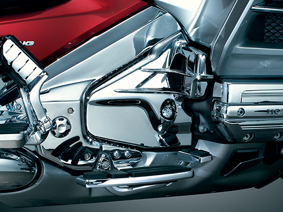 Хромированные накладки на трансмиссию (пара) для Honda GL1800 Gold Wing 7366  Хромированные накладки на трансмиссию (пара) для Honda GL1800 Gold Wing 7366