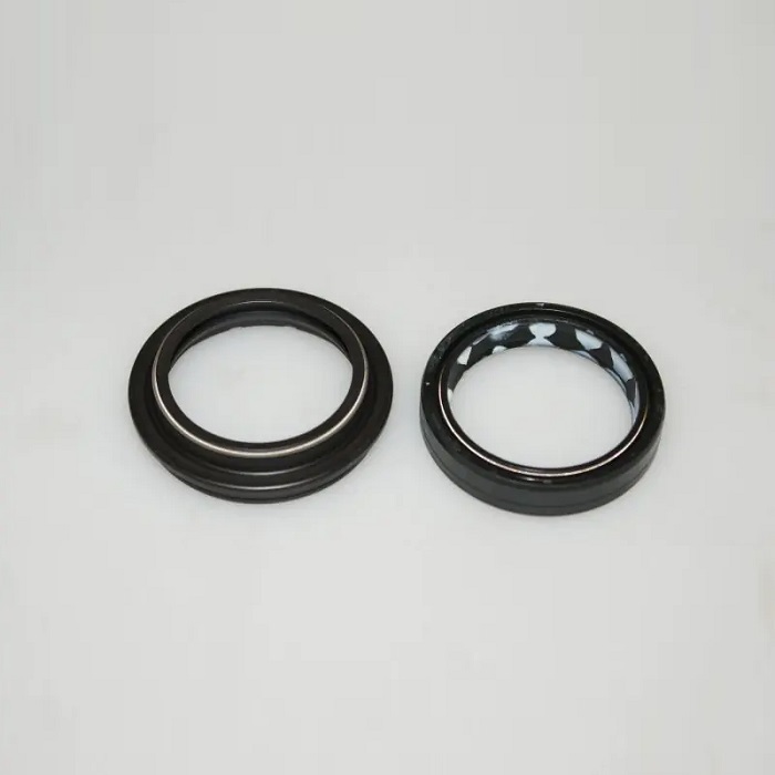 оригинальный сальник и пыльник для мотоциклов Honda