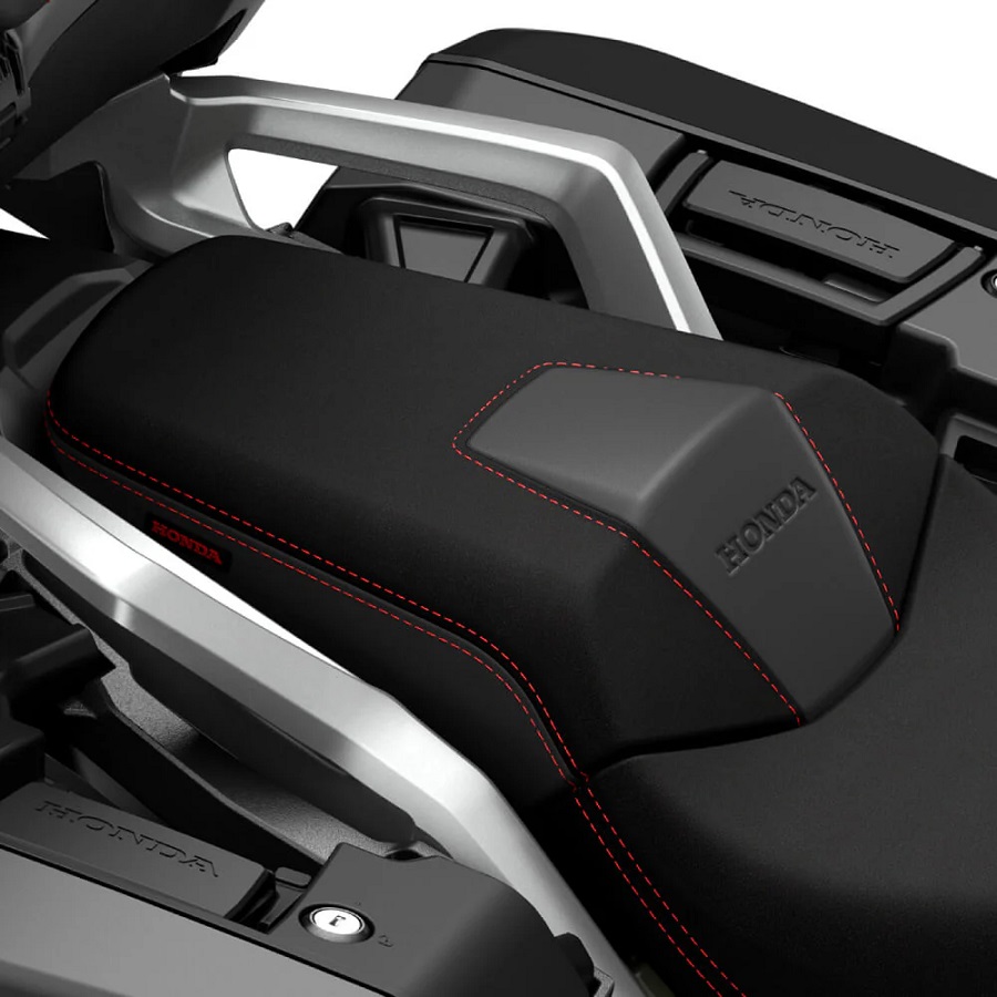 Оригинальное комфортное пассажирское сиденье для Honda NC750X (2021 - н.в.) Оригинальное комфортное пассажирское сиденье для Honda NC750X (2021 - н.в.)