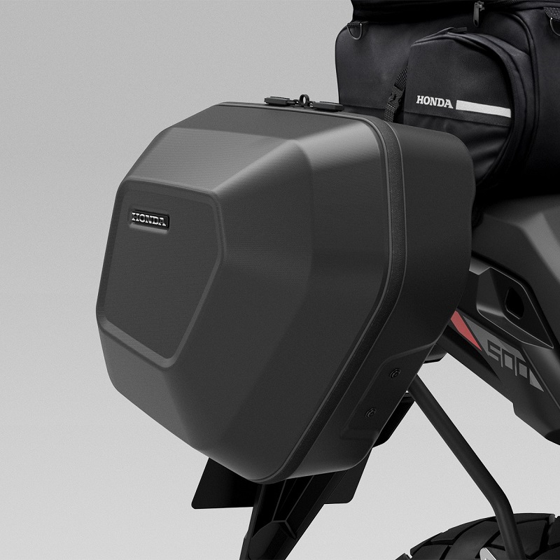 Оригинальные облегчённые боковые кофры 16,5л для Honda NX500 Оригинальные облегчённые боковые кофры 16,5л для Honda NX500