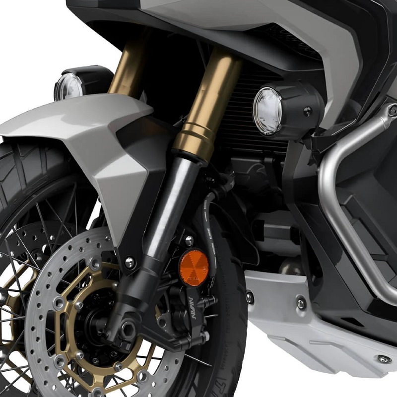 Оригинальные противотуманные фары с креплением для Honda X-ADV Оригинальные противотуманные фары с креплением для Honda X-ADV
