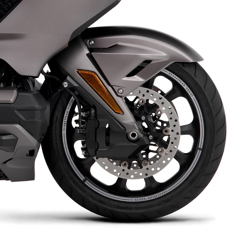 Оригинальная серебристая цветная лента на обод колеса диска для Honda GL1800 Gold Wing (2018 - н.в.) Оригинальная серебристая цветная лента на обод колеса диска для Honda GL1800 Gold Wing (2018 - н.в.)