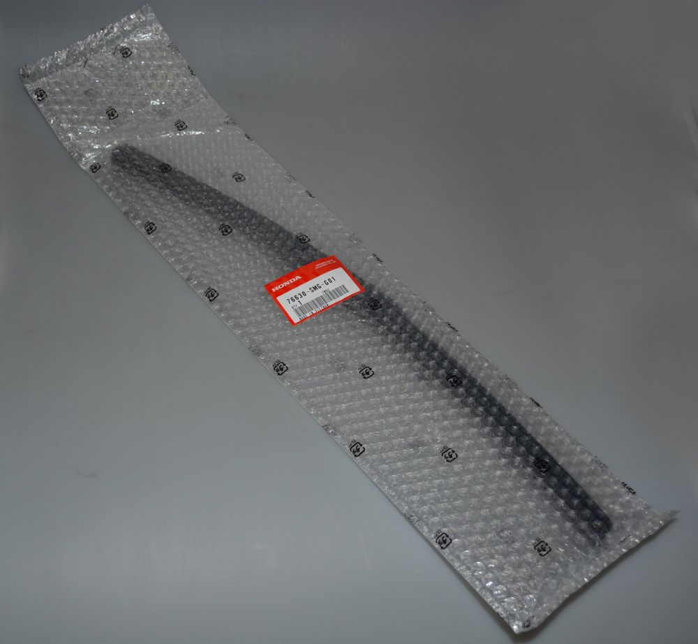 Щетка стеклоочистителя пассажирская (575 MM) бескаркасная Civic 5d, Civic Type R Honda 76630SMGG01 Щетка стеклоочистителя пассажирская (575 MM) бескаркасная Civic 5d, Civic Type R Honda 76630SMGG01