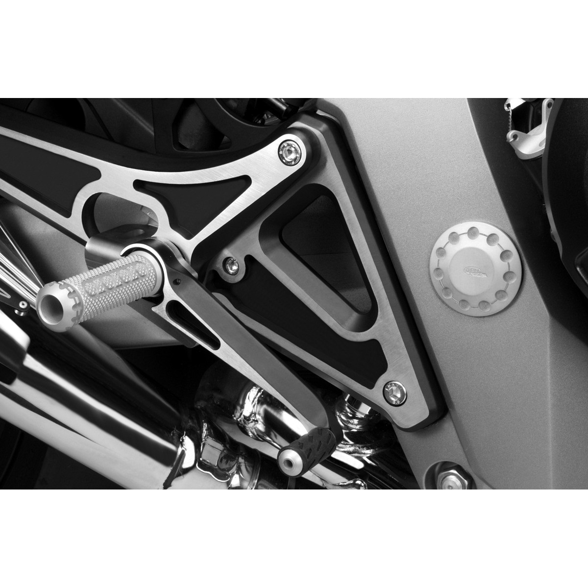Комплект подножек с кронштейнами DPM Race для Honda CB600 Hornet 2007-2014 / CBR600F 2011 Комплект подножек с кронштейнами DPM Race для Honda CB600 Hornet 2007-2014 / CBR600F 2011