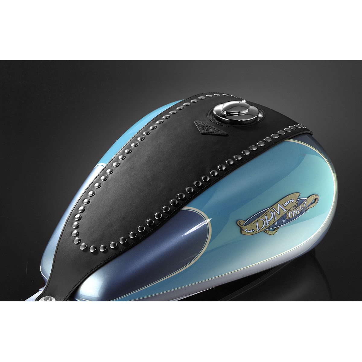 Кожаная накладка на бак DPM Race для Honda VF750 1987-1992 Кожаная накладка на бак DPM Race для Honda VF750 1987-1992