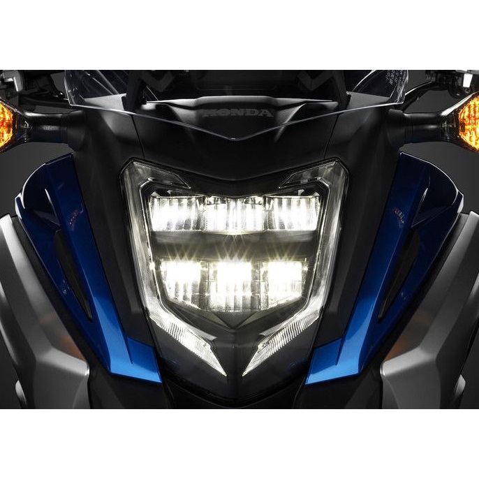 Оригинальная светодиодная фара  для мотоцикла Honda NC700-750S/SD/X/XD/CTX700N 33100MKAD81 (33100-MKA-D81) Оригинальная светодиодная фара  для мотоцикла Honda NC700-750S/SD/X/XD/CTX700N 33100MKAD81 (33100-MKA-D81)