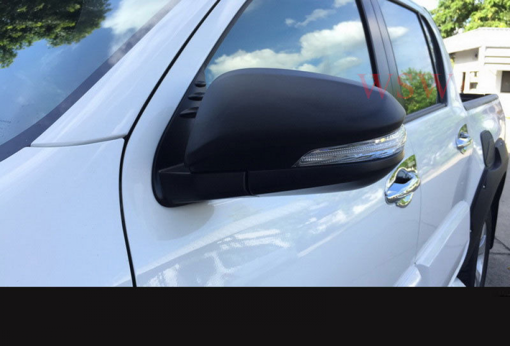 Накладки на боковые зеркала для Toyota Hilux 2016