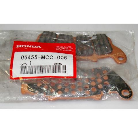 Оригинальные колодки тормозные передние для мотоцикла Honda 06455MCC006 (06455-MCC-006) Оригинальные колодки тормозные передние для мотоцикла Honda 06455MCC006 (06455-MCC-006)