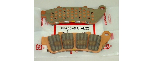 Оригинальные передние тормозные колодки для мотоцикла Honda 06455MATE22 (06455-MAT-E22) Оригинальные передние тормозные колодки для мотоцикла Honda 06455MATE22 (06455-MAT-E22)