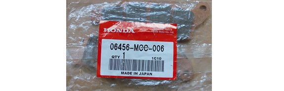 Оригинальные колодки тормозные передние для мотоцикла Honda 06456MCC006 (06456-MCC-006) Оригинальные колодки тормозные передние для мотоцикла Honda 06456MCC006 (06456-MCC-006)