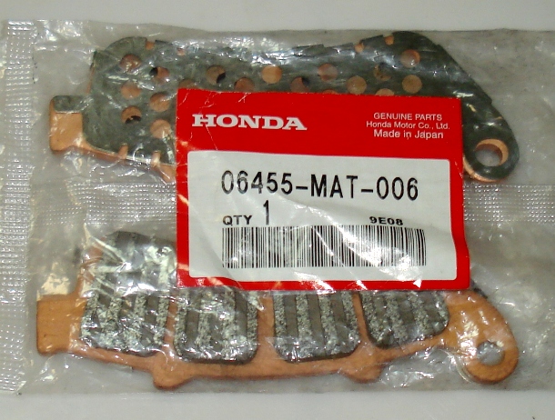 Оригинальные передние тормозные колодки для мотоцикла Honda 06455MAT006 (06455-MAT-006) Оригинальные передние тормозные колодки для мотоцикла Honda 06455MAT006 (06455-MAT-006)