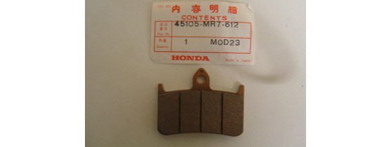 Оригинальные передние тормозные колодки для мотоцикла HONDA 45105MR7612 (45105-MR7-612) Оригинальные передние тормозные колодки для мотоцикла HONDA 45105MR7612 (45105-MR7-612)