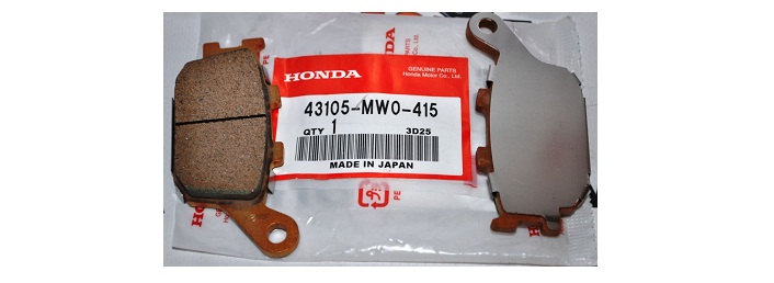 Оригинальные задние тормозные колодки для мотоцикла Honda (43105-MW0-425) Оригинальные задние тормозные колодки для мотоцикла Honda (43105-MW0-425)