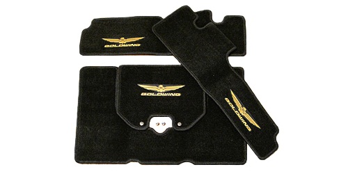 Оригинальный комплект ковриков для кофров мотоцикла Honda GL1800 Gold Wing '01-'11 08P11MCA800H (08P11-MCA-800H) (для версий с CD-проигрывателем) Оригинальный комплект ковриков для кофров мотоцикла Honda GL1800 Gold Wing '01-'11 08P11MCA800H (08P11-MCA-800H) (для версий с CD-проигрывателем)