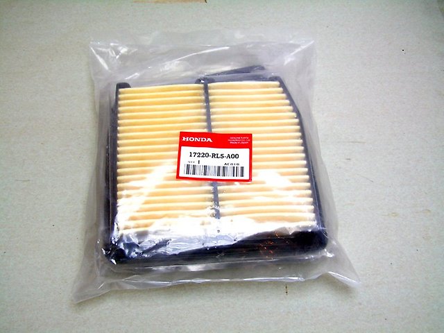 Оригинальный воздушный фильтр Honda Accord 2.4, Acura TSX 17220RL5A00 (17220-RL5-A00) Оригинальный воздушный фильтр Honda Accord 2.4, Acura TSX 17220RL5A00 (17220-RL5-A00)