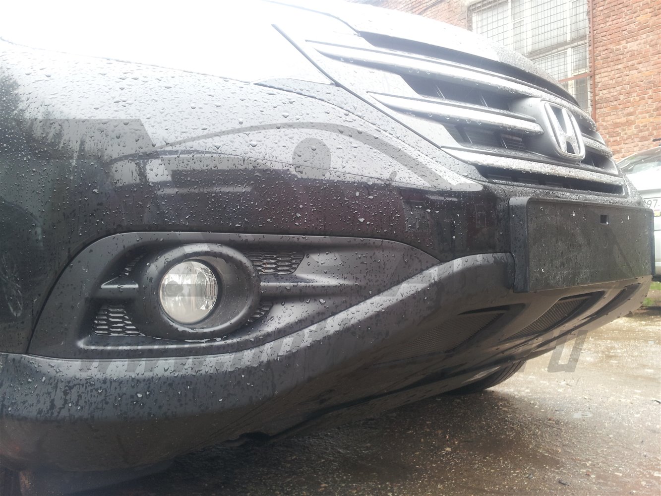 Защита радиатора Honda CR-V 4 (2012-) 2.4 black Защита радиатора Honda CR-V 4 (2012-) 2.4 black