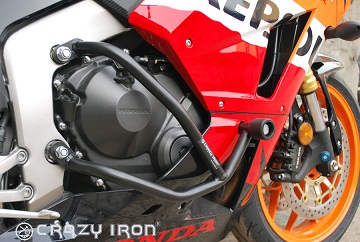 Защитные дуги + слайдеры Crazy Iron для мотоцикла Honda CBR600RR '13-'16 (3 точки опоры) Защитные дуги + слайдеры Crazy Iron для мотоцикла Honda CBR600RR '13-'16 (3 точки опоры)