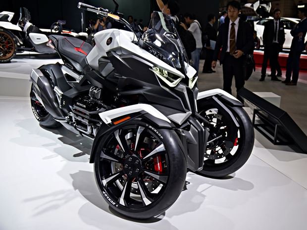 Трицикл Honda Neowing