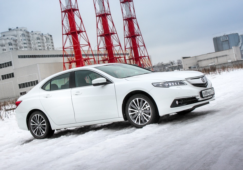 Тест-драйв Acura TLX