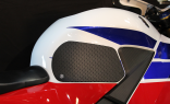 Комплект защитных наклеек на бак TechSpec  для мотоцикла Honda CBR600RR 13-