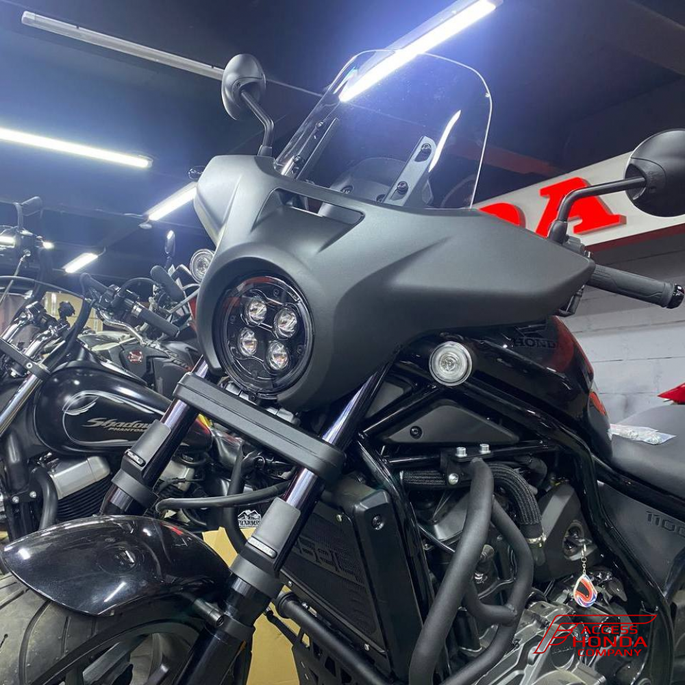 Оригинальный обтекатель фары Honda Batwing для мотоцикла CMX1100 Rebel (2021 - 2026) Оригинальный обтекатель фары Honda Batwing для мотоцикла CMX1100 Rebel (2021 - 2026)