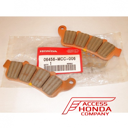 Оригинальные колодки тормозные передние для мотоцикла Honda 06456MCC006 (06456-MCC-006)